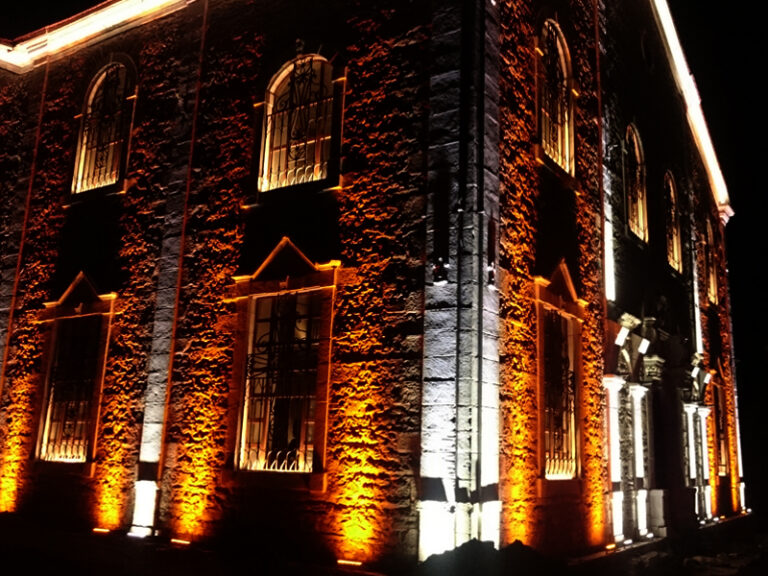 Eskişehir Sivrihisar Surp Yerrortutyun Ermeni Kilisesi — fotoğraf 2