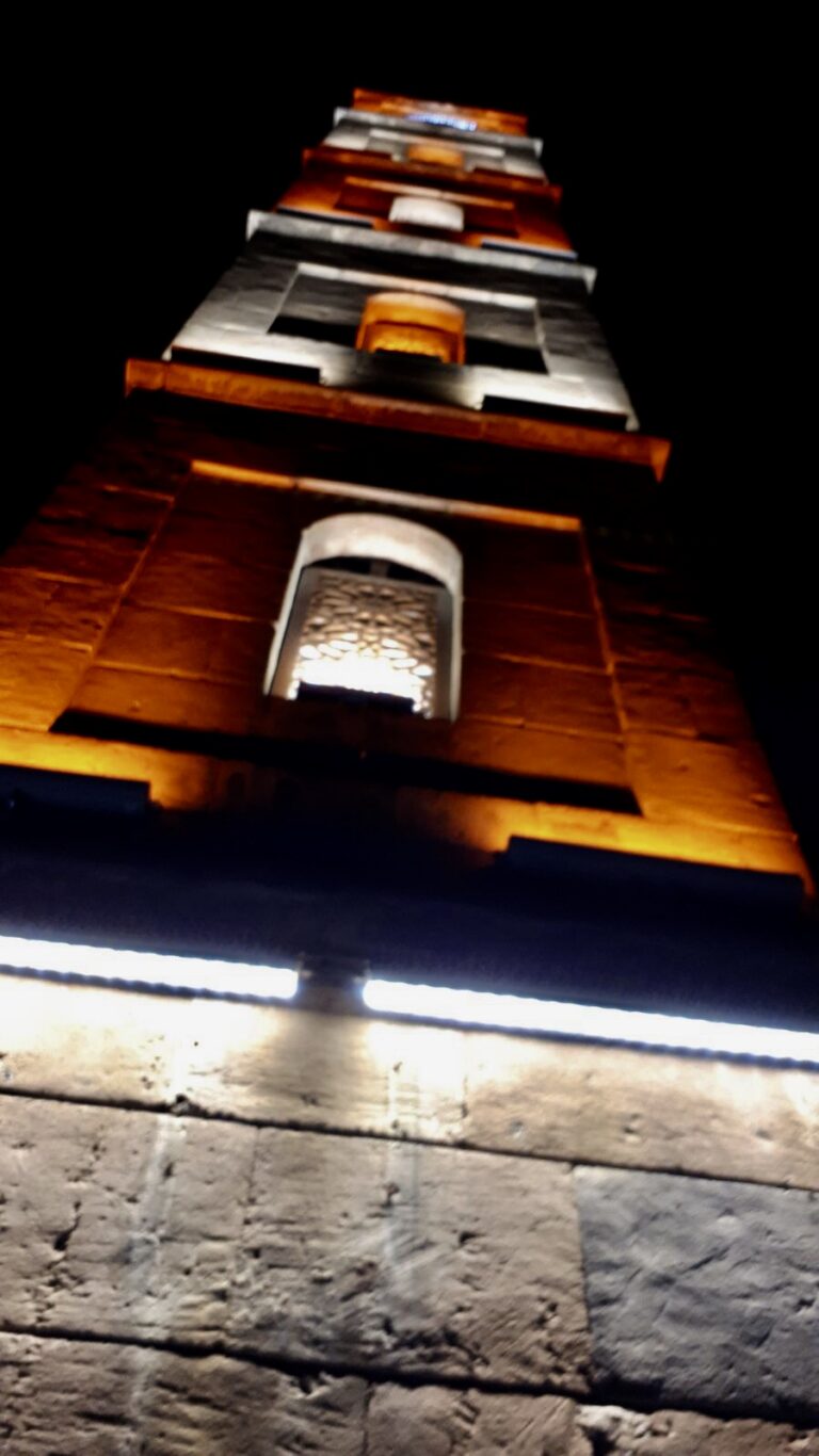 Siirt Belediyesi Saat Kulesi — fotoğraf 10