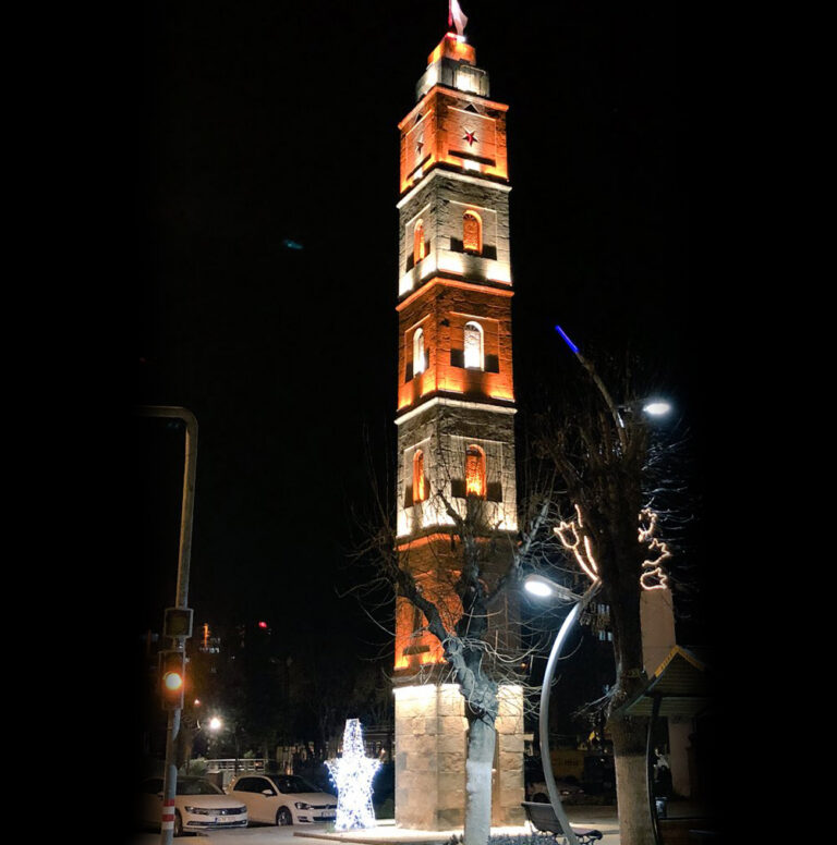 Siirt Belediyesi Saat Kulesi — fotoğraf 2