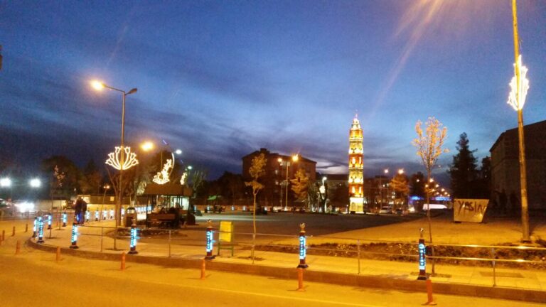 Siirt Belediyesi Saat Kulesi — fotoğraf 6
