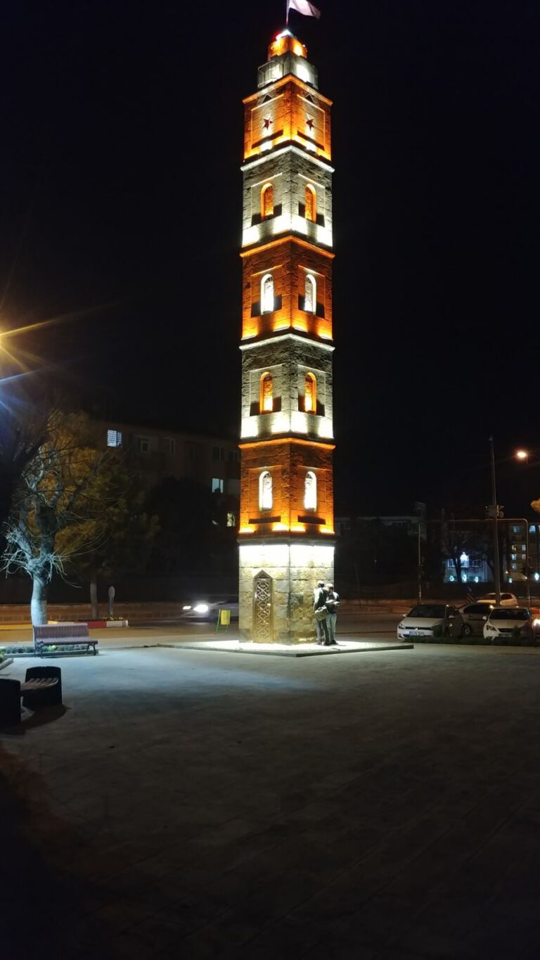 Siirt Belediyesi Saat Kulesi — fotoğraf 8