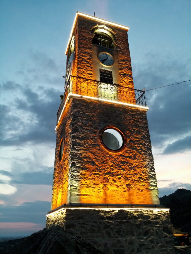 Sivrihisar Saat Kulesi — fotoğraf 10