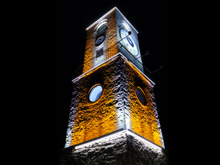 Sivrihisar Saat Kulesi — fotoğraf 2