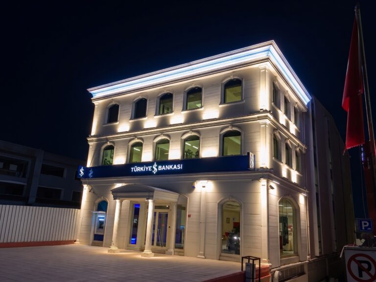 Türkiye İş Bankası 2 — fotoğraf 2